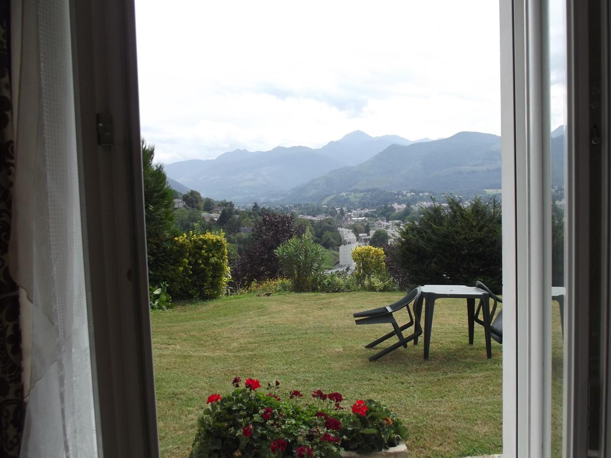 Chambres d'Hôtes Le Belvédère Bagnères-de-Bigorre Habitación foto